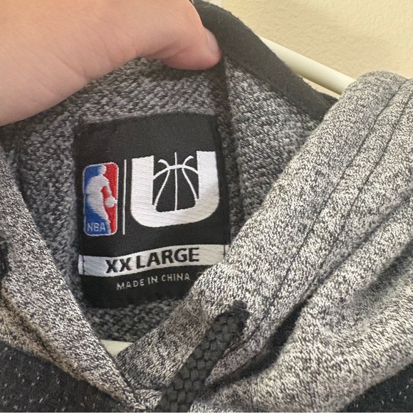 NBA Chicago Bulls Pullover Hoodie men’s XXL black, gray & red cl - Picture 2 of 8